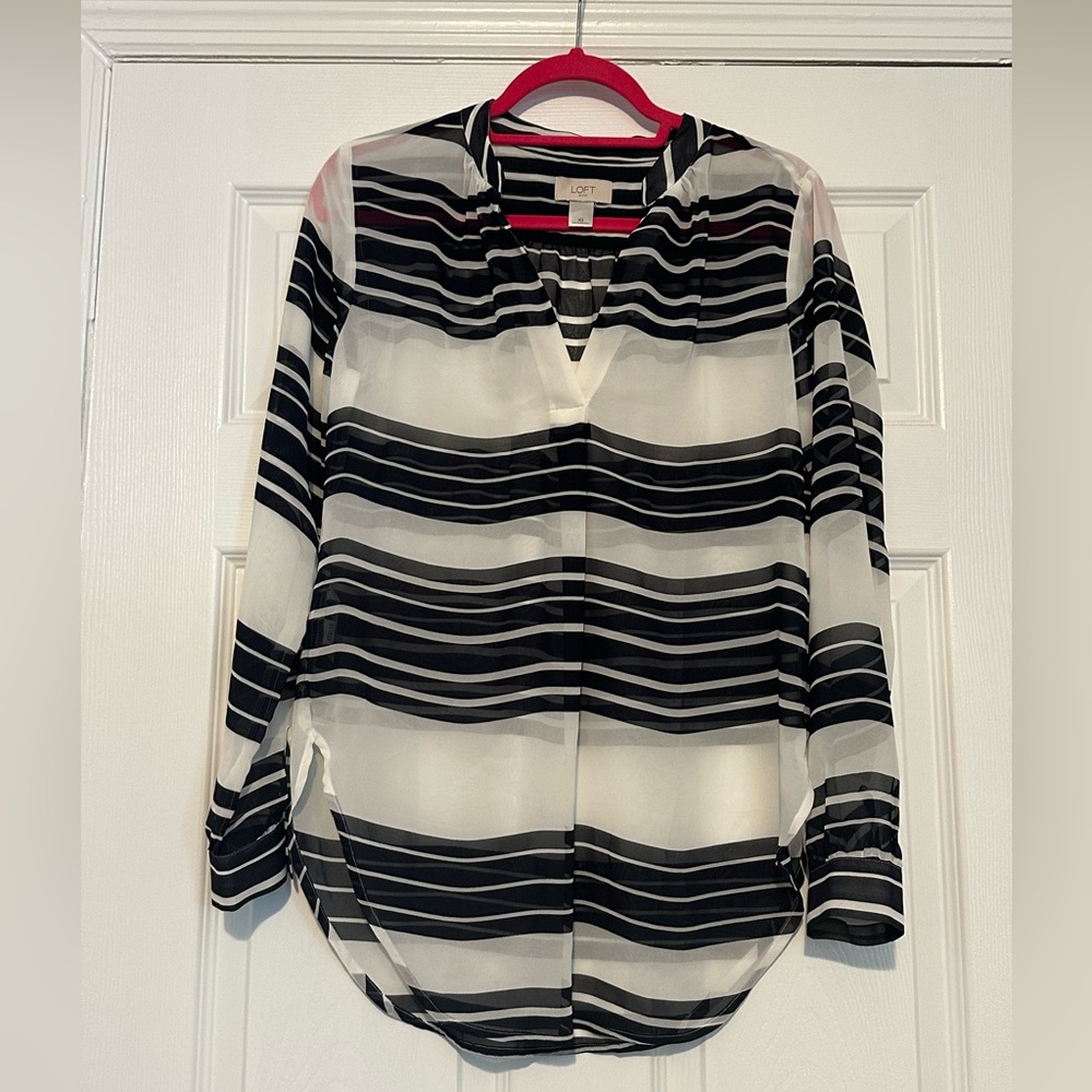 Ann Taylor LOFT blouse